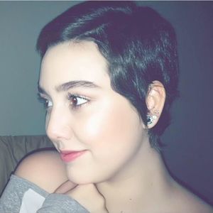 Meet your Posher, Miranda nicole